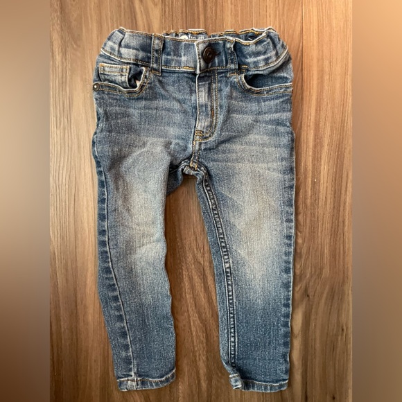 OshKosh B'gosh Classic Blue Skinny Denim Kids Jeans size 2T waist adjustable - Picture 3 of 4